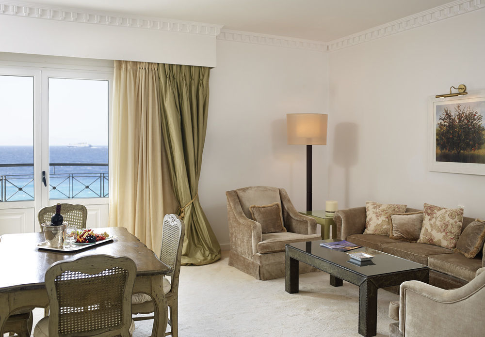 Mitsis Grand Hotel Rhodes City Ngoại thất bức ảnh Suite at the Hotel du Cap-Eden-Roc